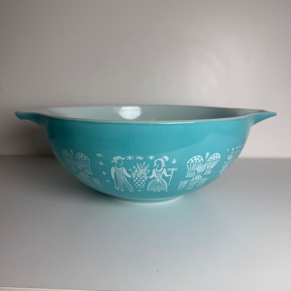 Pyrex Butterprint Cinderella Mixing Bowls 444 Set of 2 Turquoise White 4QT MCM - Picture 3 of 16